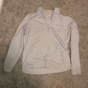 Vineyard vines sweatshirt